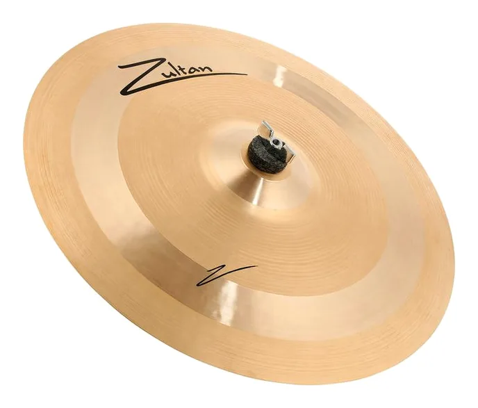 Zultan 16" Z-Series Crash, de face sur fond neutre