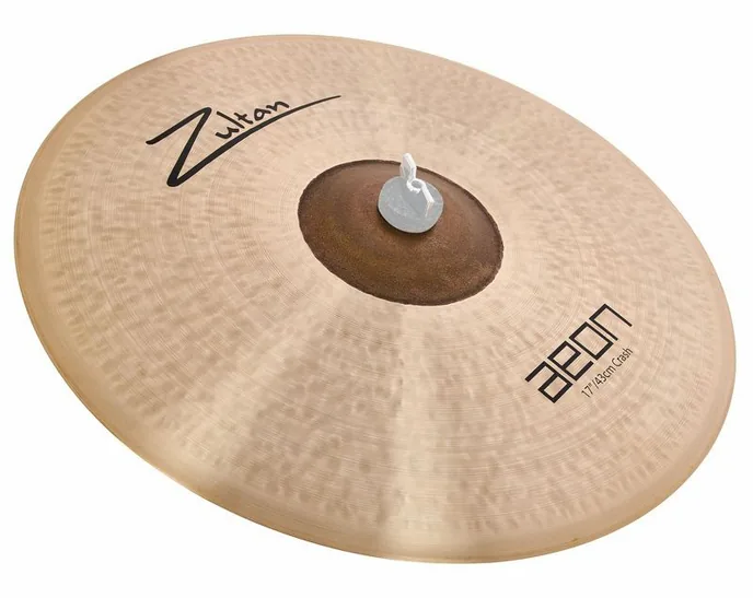 Zultan 17" Aeon Crash, sur fond neutre