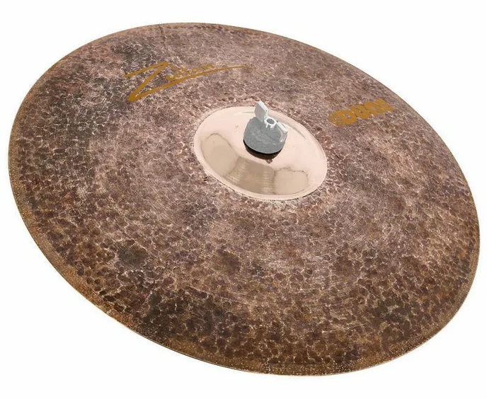 Zultan 17" Dune Crash, sur fond neutre