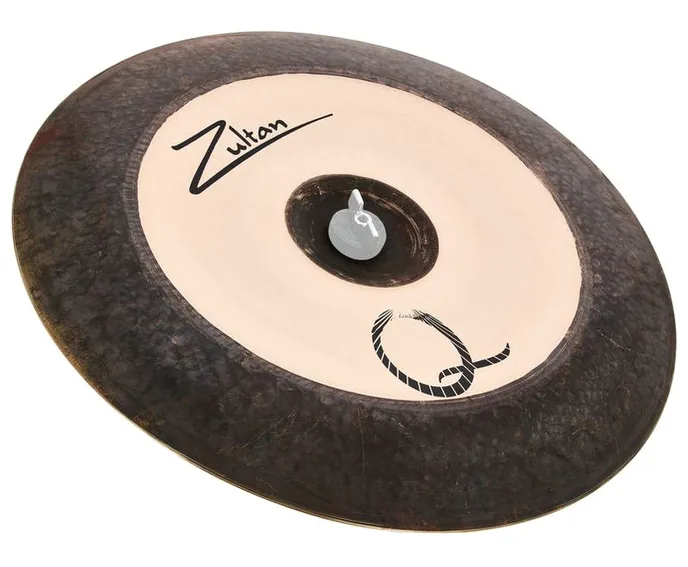 Zultan 17" Q China, sur fond neutre