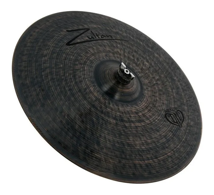 Zultan 18" Crash Dark Matter, vue de face