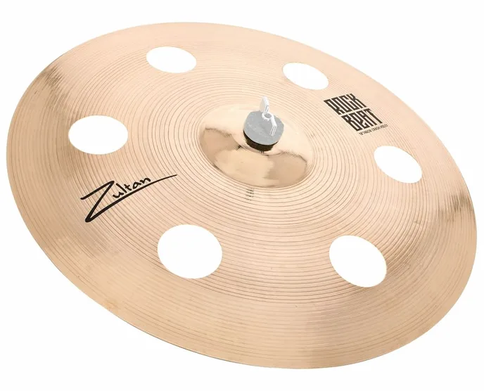 Zultan 18" Rock Beat Crash Holey, sur fond neutre