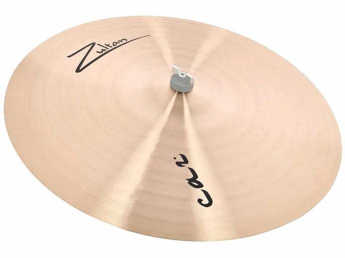Zultan 21" Caz Crash, de face sur fond neutre