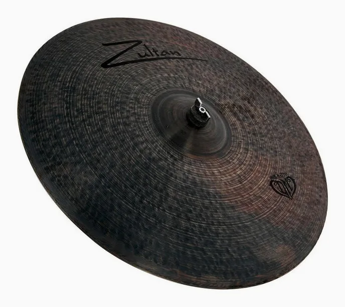 Zultan 22" Ride Dark Matter, sur fond neutre